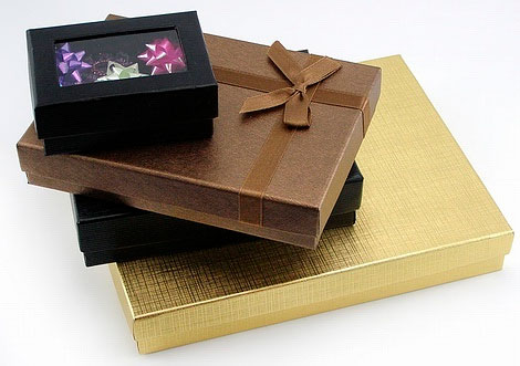 Free gift boxes